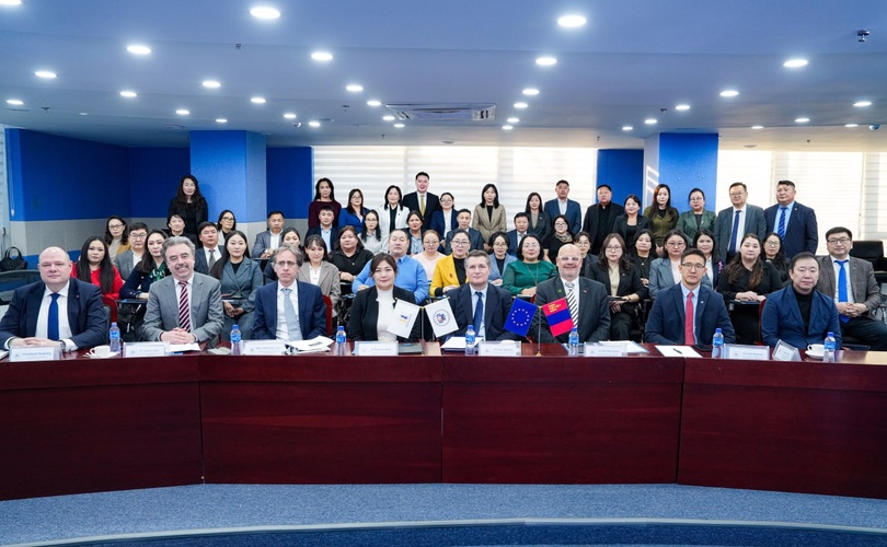 “Шүүх хэвлэл мэдээлэлтэй харилцах нь” сургалт эхэллээ