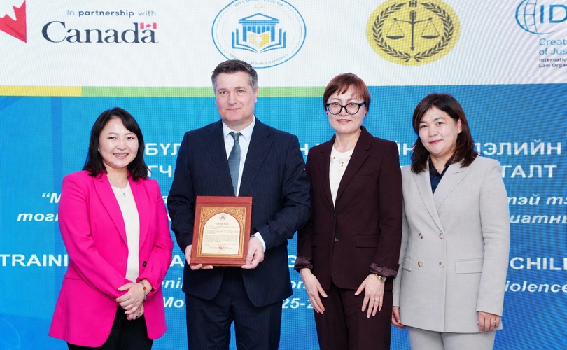 Олон Улсын эрх зүйн хөгжлийн байгууллага (IDLO) сургалтын орчныг сайжруулахад дэмжлэг үзүүллээ